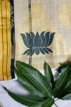 Lotus in Jade